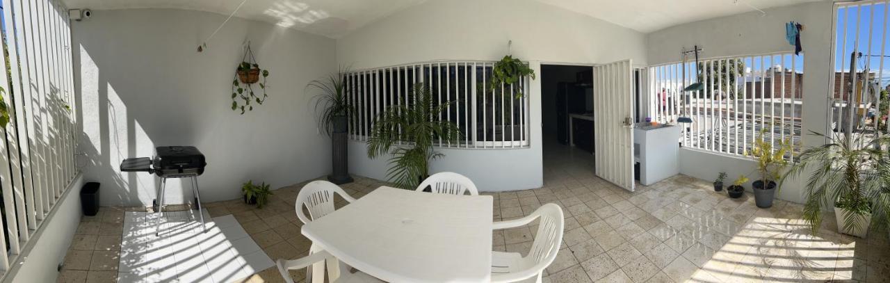 Casa Brisa Y Departamentos! A 3 Min La Playa&Malecon Villa Mazatlán Kültér fotó